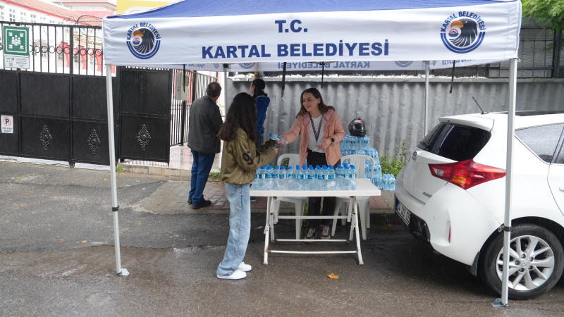 Kartal Belediyesi’nden LGS Öğrencilerine Moral Desteği