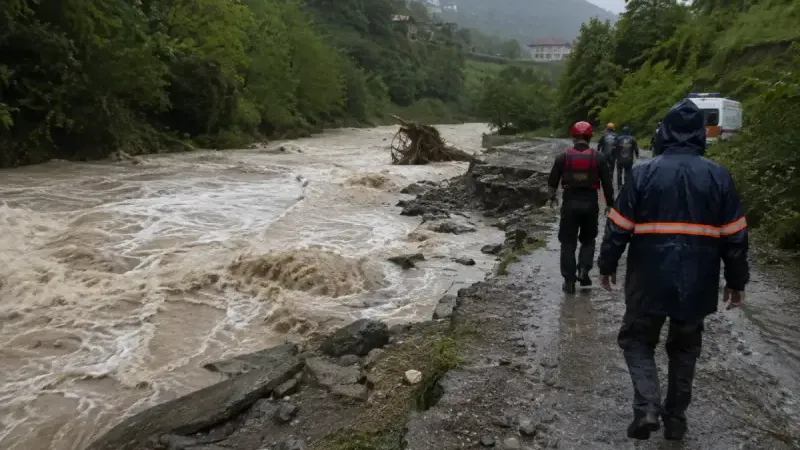 Giresun’da sel dehşeti: Anne ve iki kızını arama çalışması başlatıldı
