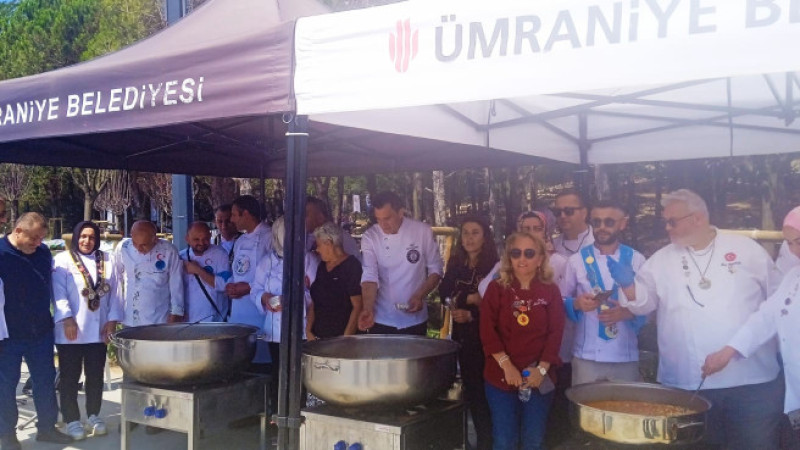 İSGAD ve Ümraniye Belediyesi’nden Down sendromlu çocuklara piknik