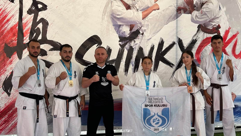 Sultangazili Sporculardan 7 Madalya Birden